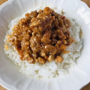 これで安心！野菜入り鶏そぼろ丼